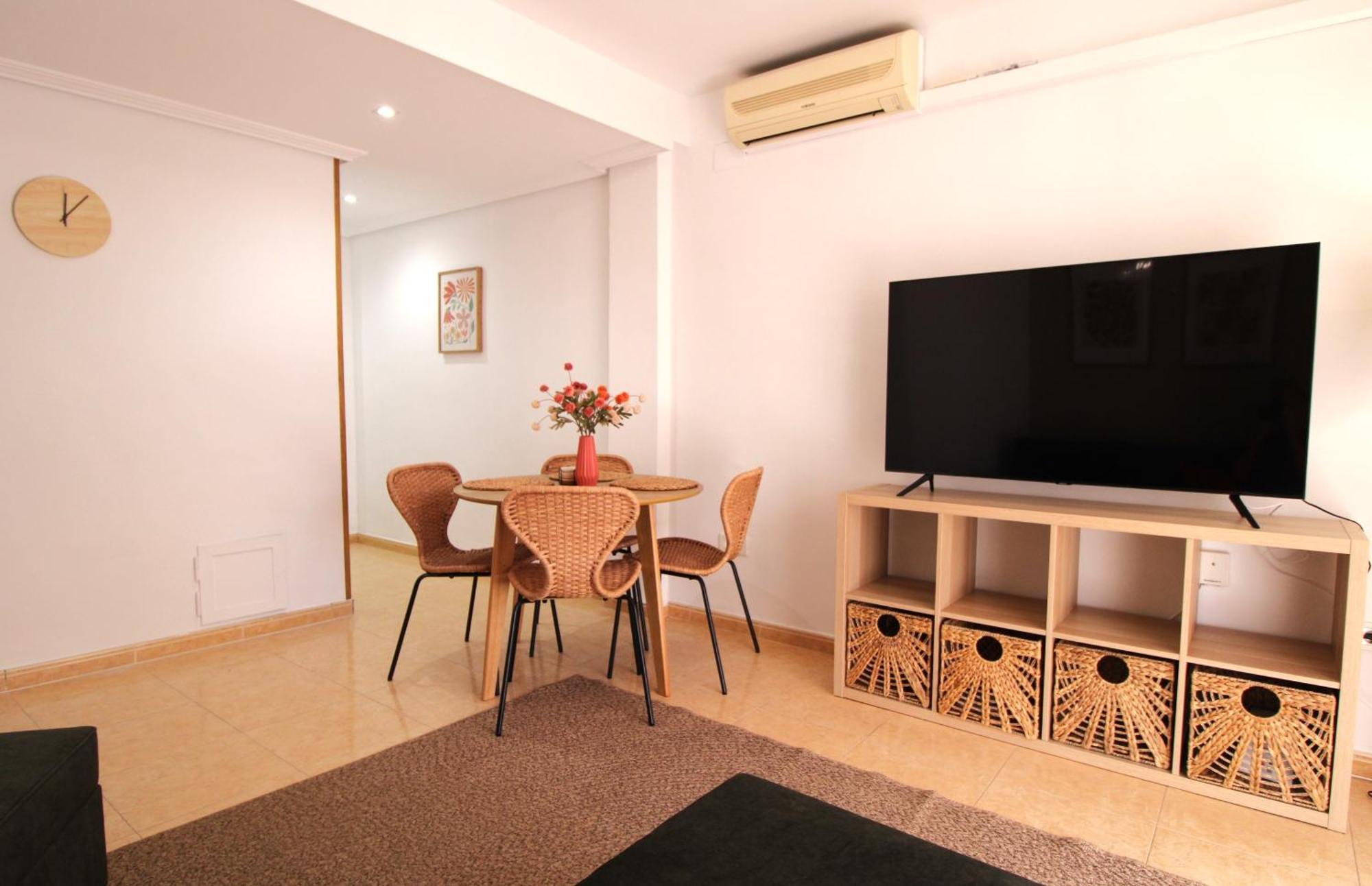 Casa Helena Apartment *
